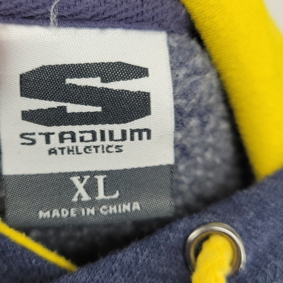 Stadium Athletics Womens Michigan Wolverine Distressed Bohemian Hoodie Size XL - Picture 9 of 9